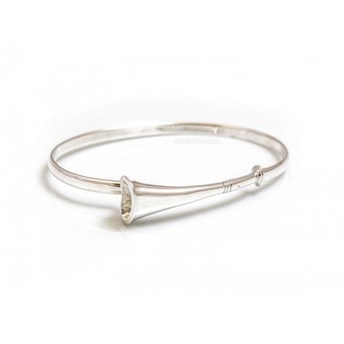 Hiho Silver Hunting Horn Bangle