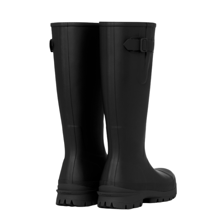 LeMieux AW26 Mens Bramshaw Welly Varient Black. A pair of black rubber rain boots with buckle straps on the side, shown from a rear three-quarter angle against a plain white background.