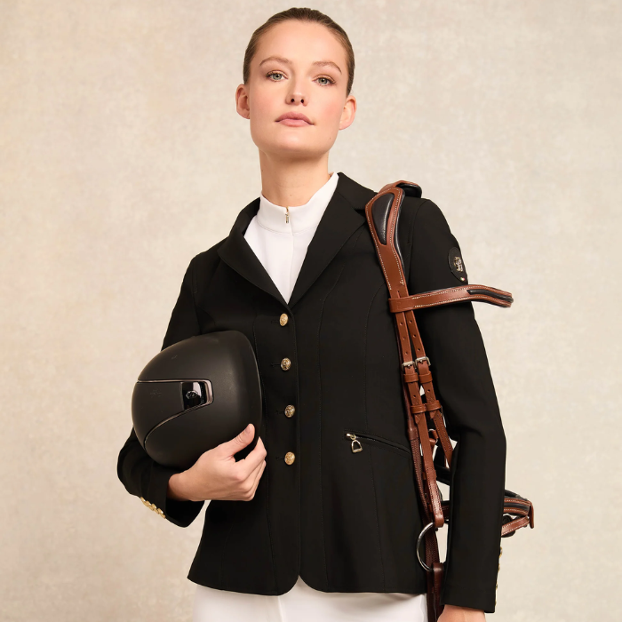 Rider styles the Holland Cooper Burghley Short Sleeve Baselayer in White with a competition jacket