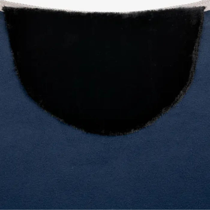 Wither Pad on the Lemieux Arika Jersey Tek Rug in Navy | Eland Lodge