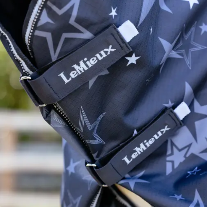 LeMieux Arika Star 0g Turnout Rug in Navy