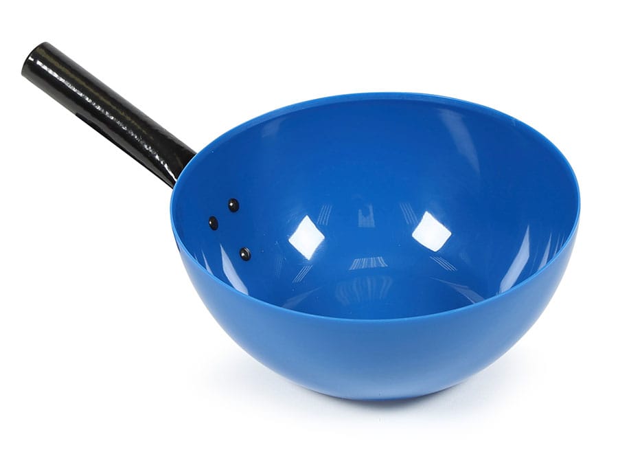 Shires feed scoop